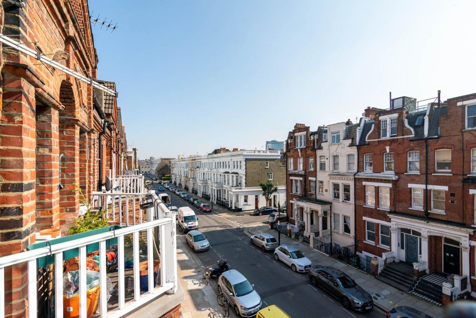 Guestready - Top Floor West Kensington Home London Ngoại thất bức ảnh